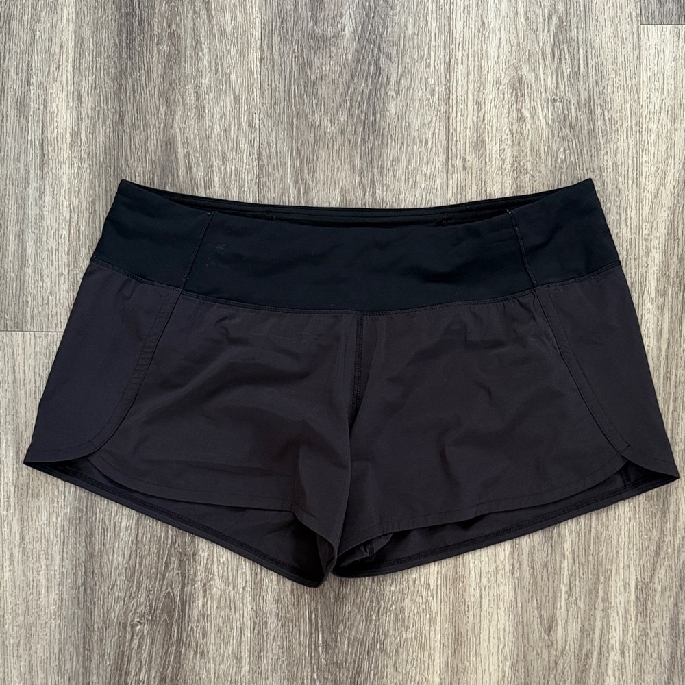 lululemon Women's Black Athletic Shorts Size 12 High rise 4”